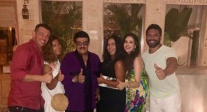 ايمي سمير غانم وعائلتها