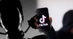 تيك توك
